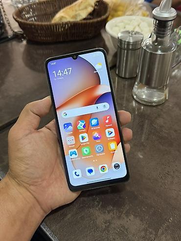 чоп матор: Redmi, Redmi 13C, Б/у, 128 ГБ, цвет - Синий, 2 SIM — 2