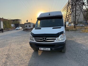 спринтер грузовой цельно метоличиский: Легкий грузовик, Mercedes-Benz, Стандарт