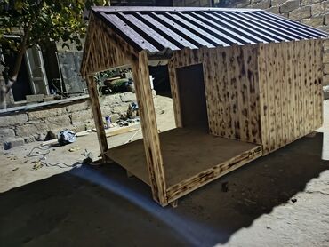 Yuvalar: Taxta it evi (yığılma mərhələsində) - Material: qalın kontrplak və — 9