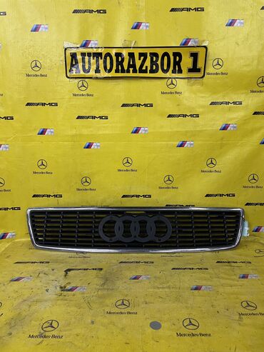 ауди кузов: Решетка радиатора Audi Б/у, Оригинал, Япония