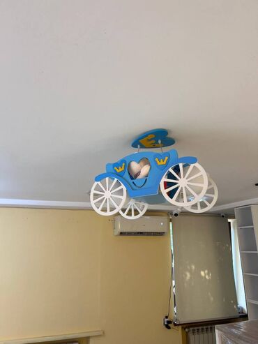 Aksesuarlar üçün vitrinlər: İşlənmiş, Ünvandan götürmə — 9