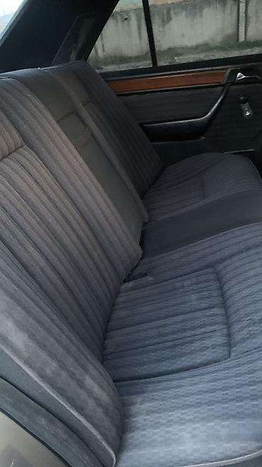 Mercedes-Benz: Mercedes-Benz 220: 1992 г., 2.3 л, Ручные, Бензин, Седан — 9