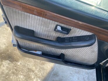 Audi: Audi 100: 1990 г., Механика, Седан — 5