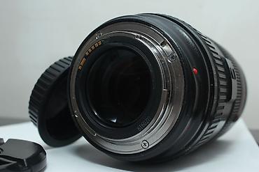 video light: Canon EF 24-70mm f/2.8L obyektiv - Zoom diapazonu: 24–70 mm – — 5