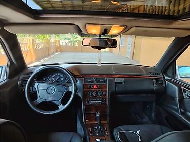 мерседес панорама: Mercedes-Benz E 230: 2.3 л | Седан — 7