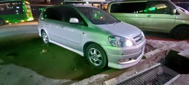 Toyota: Toyota Ipsum: 2002 г., 2.4 л, Автомат, Бензин, Минивэн