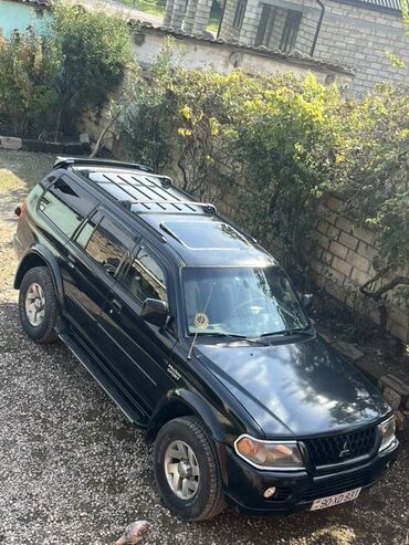 чемодан с инструментами для автомобиля: Mitsubishi Pajero Sport: 3.5 l | 1999 il Ofrouder/SUV