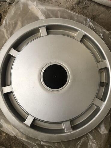 зимние шины на ниву 21214: Колпаки R 13, Новый, Комплект at lalafo.kg зимние шины на ниву 21214: Колпаки R 13, Новый, Комплект