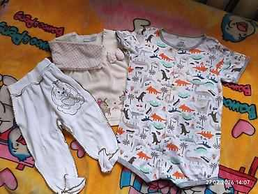 Другая женская одежда: Набор одежды (женская и детская ая) в нейтральных тонах: детские вещи at lalafo.kg — 33 Другая женская одежда: Набор одежды (женская и детская ая) в нейтральных тонах: детские вещи — 33