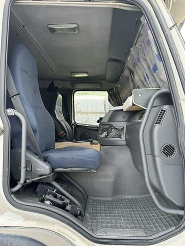 Тягачи: Тягач, Volvo, 2009 г., Автовоз — 9