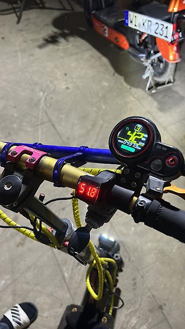 electro skuter: - Kugo m4 pro, 50 sm3, 2024 il — 2