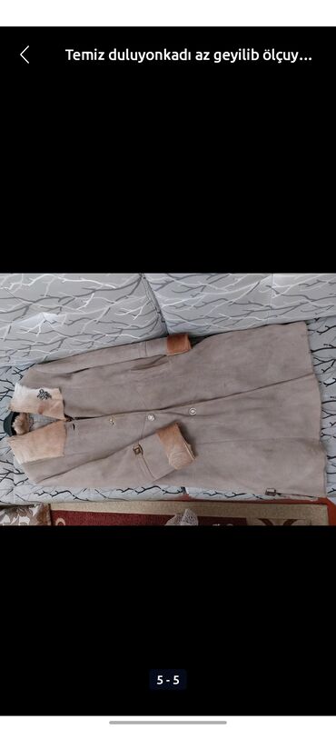 Ziyafət donları: Bu zərif qadın kokteyl donu parlaq qırmızı rəngdə və axıcı parça ilə — 9