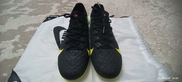 футбольный бутс: Мужские кроссовки, 39, Nike, Новый, цвет - Черный, Самовывоз
