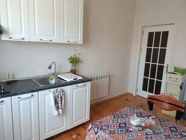 Həyət evləri və villaların satışı: Binəqədi qəs. 7 otaqlı, 3 kv. m, Kredit yoxdur, Yeni təmirli — 12