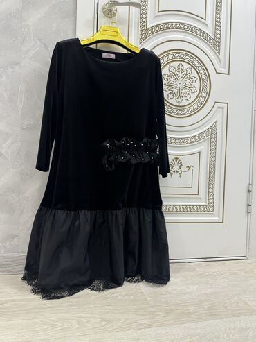 платье черный: Повседневное платье, Турция, Осень-весна, Короткая модель, Велюр, M (EU 38)