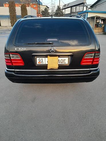 w210 дерево: Автомобильный салон Mercedes-Benz (серия W210, интерьер) Описание: - — 6