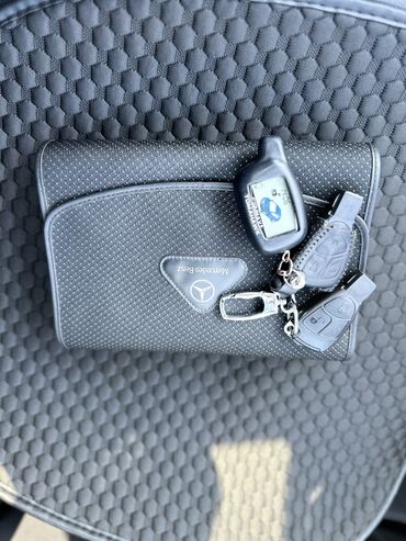 Mercedes-Benz: Mercedes-Benz E-Class: 2001 г., 3.2 л, Автомат, Бензиновая, Седан — 22