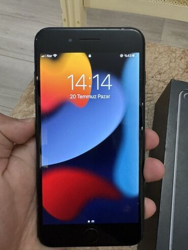 iphone 7 plus ekran qiymeti: IPhone 7 Plus, Qara