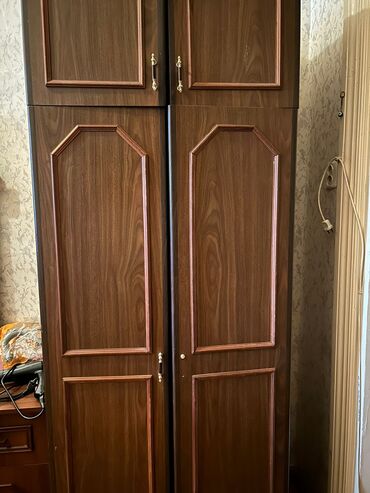 Dolablar: İşlənmiş, 4 qapılı Düz dolab, Qarderob, paltar dolabı — 2