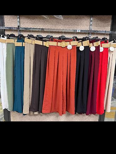 alpha khaki: Pantalone u vise boja prikazanih na slikama. Siroke sa faltama. S,M — 2