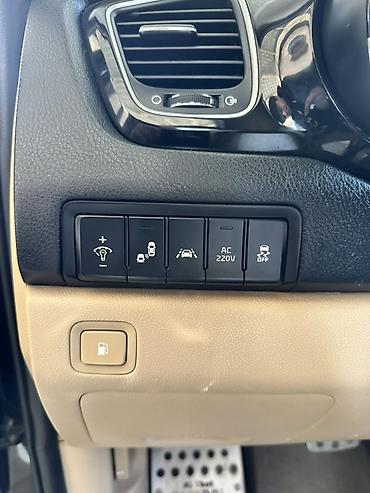 Kia: Kia Carnival: 2017 г., 2.2 л, Автомат, Дизель, Минивэн — 7