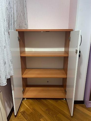 İki qapılı, açarlı kompakt şkaf - Material: laminat/LDSP səth, ağ lalafo.az -da İki qapılı, açarlı kompakt şkaf - Material: laminat/LDSP səth, ağ