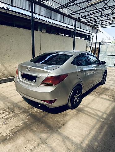 салярий: Hyundai Solaris: 2014 г., 1.4 л, Автомат, Бензин, Седан — 3