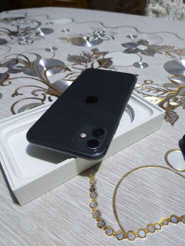 Apple iPhone: IPhone 11, 128 GB, Qara, Simsiz şarj, Face ID — 3