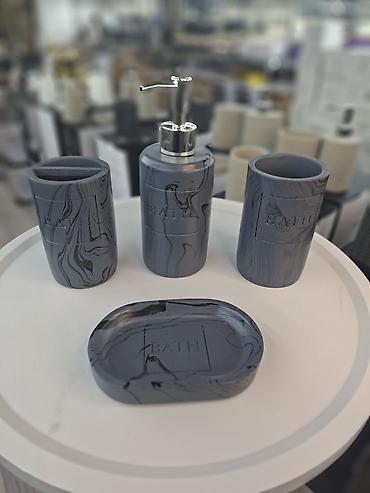 firca desti: Hamam aksesuarları dəsti – dispenserli 4-lü set - Tərkib: maye sabun — 3
