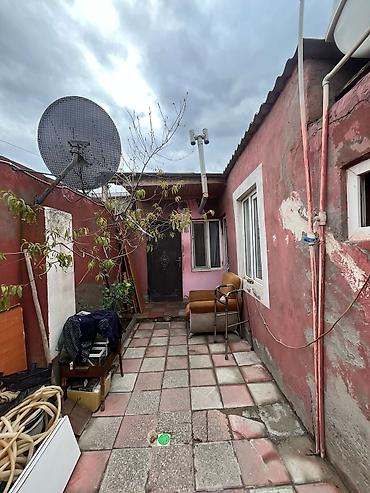 masallida ev satilir: Sabunçu ərazisində orta təmirli 2 otaqlı həyət evi satılır. Qaz, as — 6