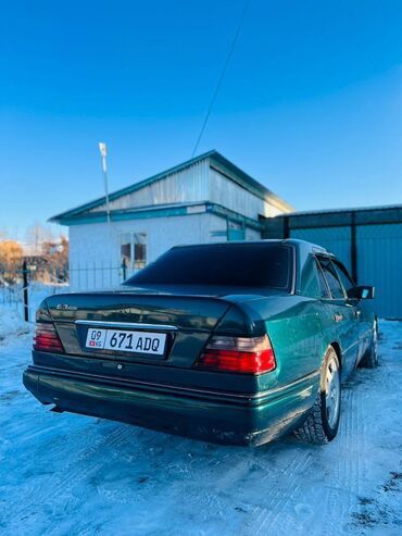 запчасть на мерс 814: Mercedes-Benz W124: 1995 г., 2.2 л, Механика, Бензин, Седан