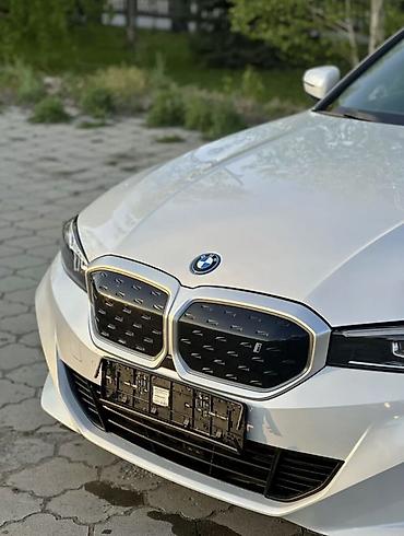 bcd com kg 2025: BMW 3 series: 2023 г., 3.5 л, Автомат, Электромобиль, Седан — 10