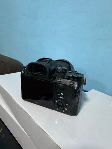 скупка камер: Продаётся камеры Sony a7iii. Тушка почти новая, была от силы на 5