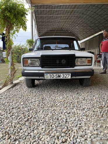 masinlar kreditle: VAZ (LADA) 2107: 1.6 l | 2004 il | 50000 km Sedan