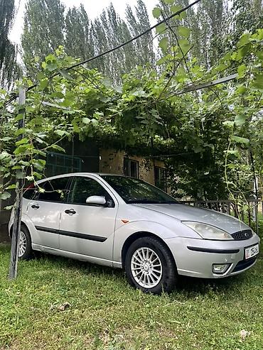 Ford Focus: 2004 г., 1.4 л, Кол менен иштөөчү, Бензин, Хетчбек — 4
