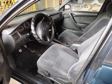 тоуота карина: Toyota Carina: 1996 г., 1.8 л, Механика, Бензин