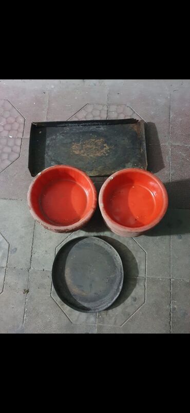 Mətbəx aksesuarları: Mətbəx qabları/Çörək qəlibləri dəsti Dəmirlər-3azn. Plastiklər-1