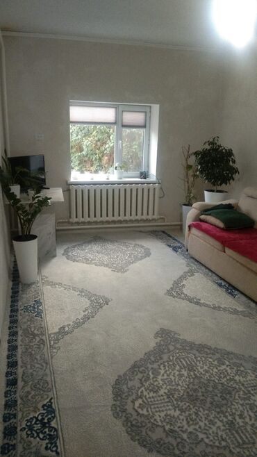 здам дом: Сдаётся отдельный дом с двором. Планировка и помещения: - 2