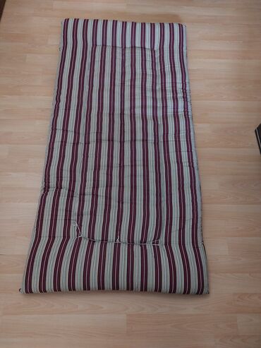 Matraslar: İşlənmiş, Sadə matras