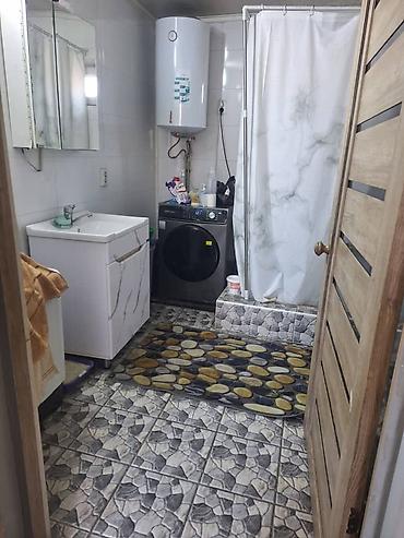 Продажа коттеджей и домов: Продаю 5-ком дом г.Кара-Балта. Дом находится в районе выше — 12