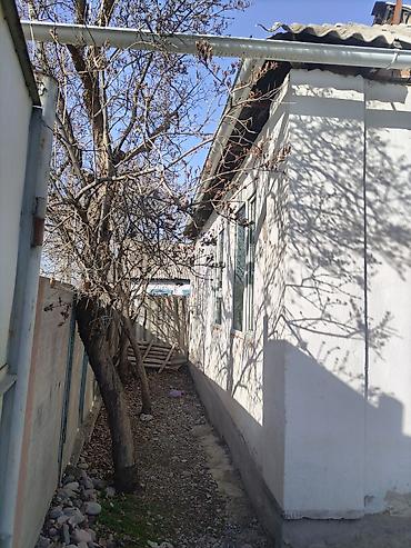 Продажа коттеджей и домов: Срочно продаю дом,рядом городом Кара-Балта.Село Вознесеновка улица — 17