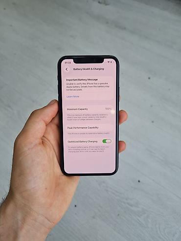 green hıll: IPhone 11 Pro, Matte Midnight Green — 9