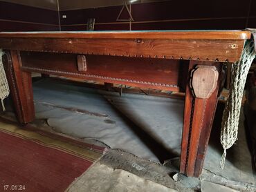 Бильярдные столы: Продаю бильярдный стол размер 3.25*1.95(не китайский,не мрамор)дерево — 21