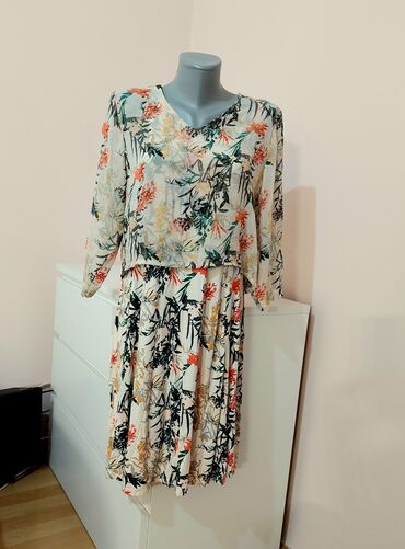 cvetne suknje: XL (EU 42), bоја - Šareno, Drugi stil, Dugih rukava