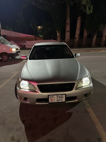 Toyota: Toyota Altezza: 2000 г., 2 л, Автомат, Бензин, Седан — 11