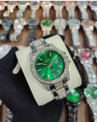 Qol saatları: Yeni, Qol saatı — 12