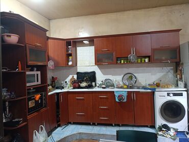 Матрасы: Mətbəx mebel dəsti – künc yerləşim - Material: taxta fakturalı