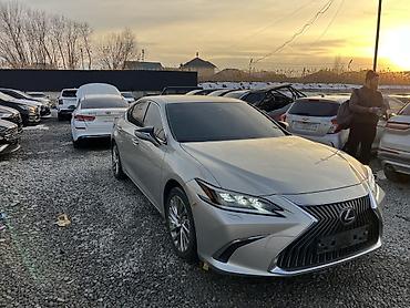 Lexus: Lexus ES: 2019 г., 2.5 л, Автомат, Гибрид, Седан — 2