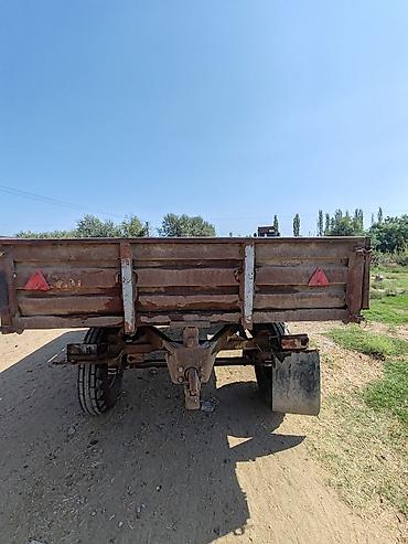 прицеп сельхозник: Kənd təsərrüfatı qoşqusu – 2 oxlu, üçtərəfli bortlu - Traktora — 2