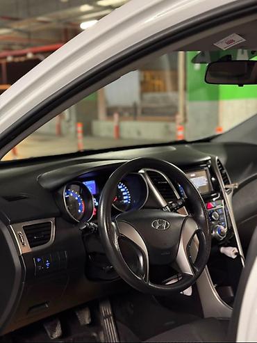 i30: Hyundai i30: 1.4 l | 2015 il Hetçbek — 6